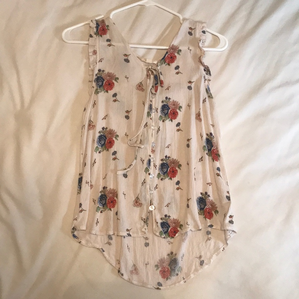 cute flowy floral top. Anthropologie brand
